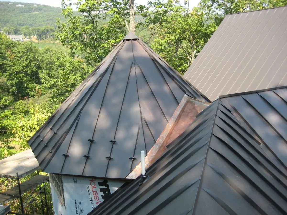 Professional Gutter Cleaning by Craftsman Roofing in North Lake